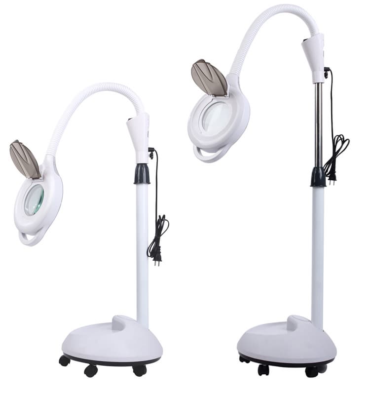 Floor standing magnifier LED lamp with magnifying glass